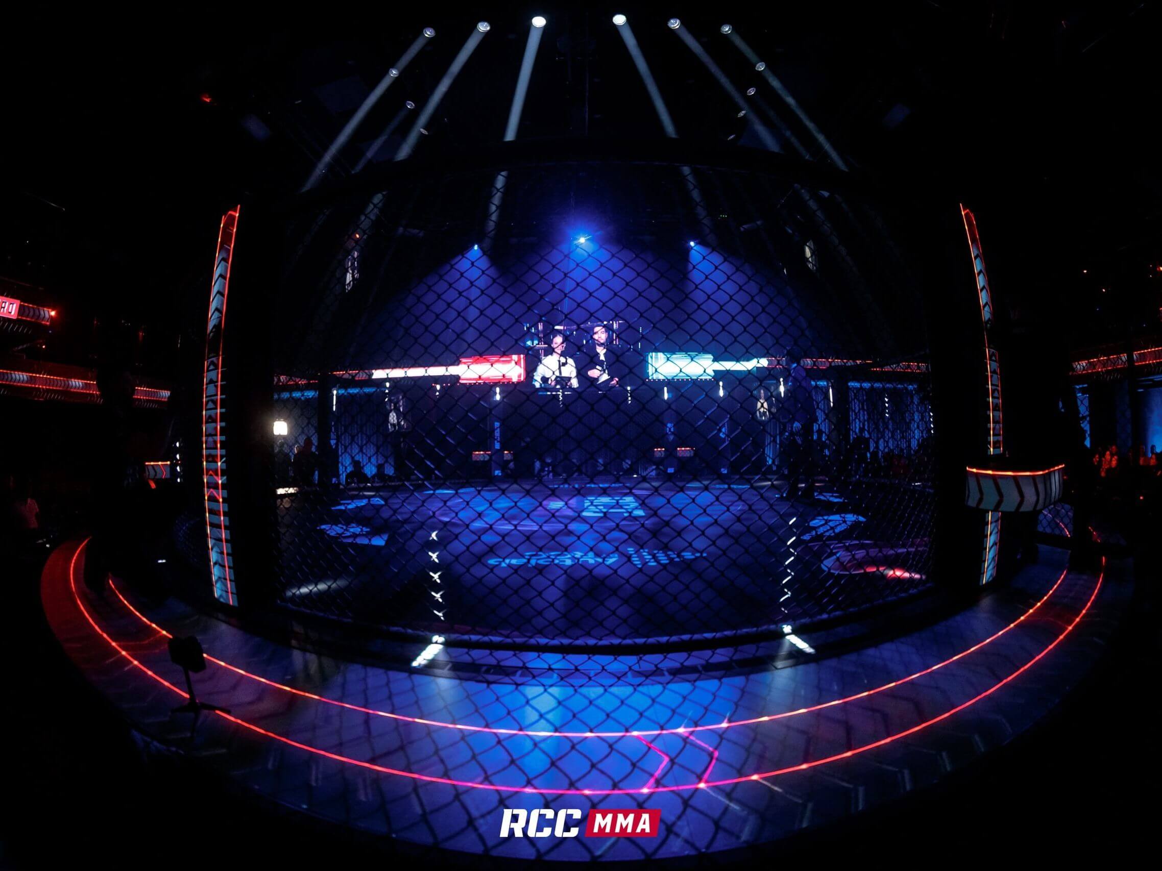 Арена RCC MMA с клеткой-октагоном